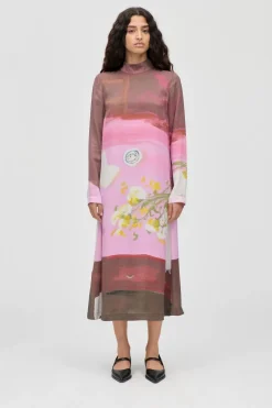 Stine Goya 2263 Dry Viscose, Long Sleeve Midi Dresssg-ps26-d017-2263p< Kjoler