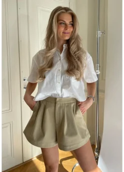 Albaic Shorts*BYIC Online