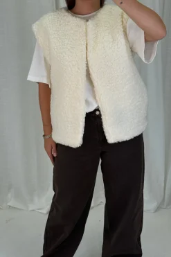 A-bee Alicia Vest< Veste