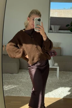 Amelia Cardigan*A-bee Clearance