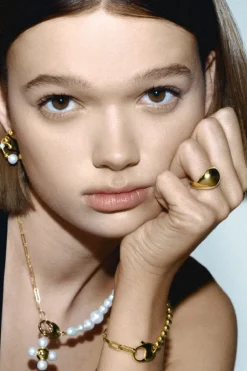 Jane Kønig Atomic Dome Signet Ring< Ringe