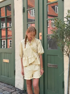 A-View Aulina Shorts AV6071< Shorts