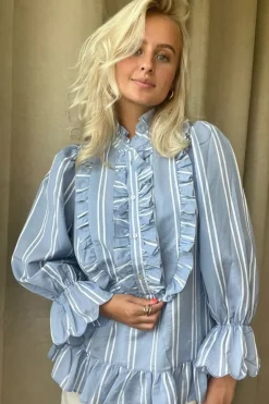 Stories From The Atelier By Copenhagen Shoes Before You Top< T-Shirts & Toppe