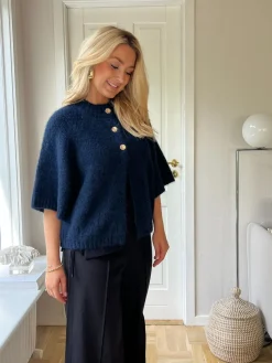 Benuta Fluffy Knit Cardigan 165816*Neo Noir Hot