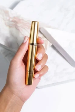 Beyond Volume & Curl Mascara*Lavinde Copenhagen Hot