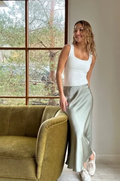 Bovary Skirt*Neo Noir Hot