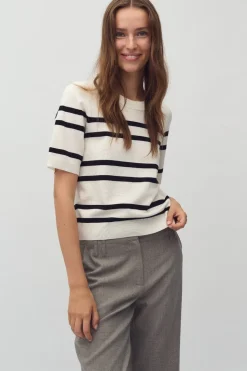 MbyM Carla-M 61489407< Bluser & Skjorter|Strik