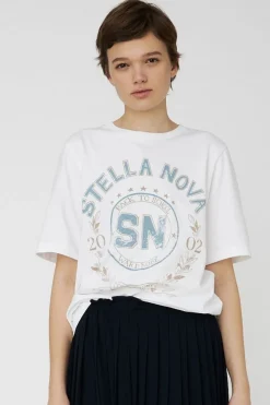 Stella Nova College T-shirtoj53-1271< T-Shirts & Toppe