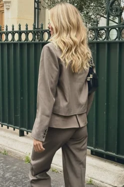 Neo Noir Conan Structure Blazer< Blazere