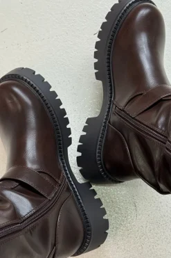 Cosmos Boots*Bloom Clearance