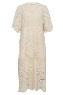 Haute L'Amitié Curvey Lace Hem Dress HL10009< Kjoler