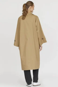 Dar-N.Trench 18108*Sisters Point Best