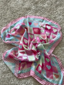 Dina Scarf*A-bee New