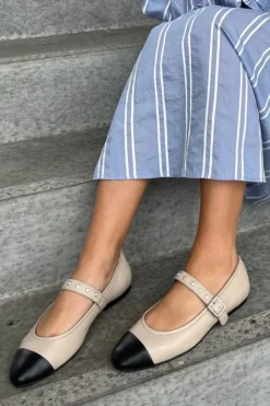 Dreaming Of Love CS8528*Copenhagen Shoes New