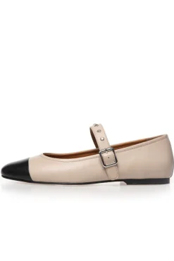 Dreaming Of Love CS8528*Copenhagen Shoes New