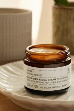 EB030 Dailey Renew Facial Cream*Evolve New