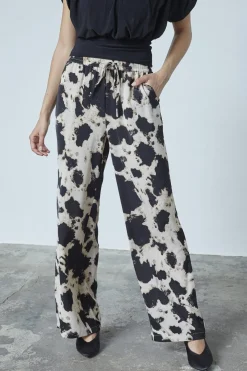 Ella-Pa48 19082*Sisters Point New