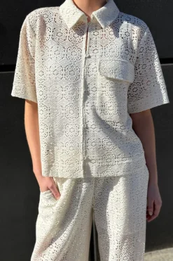 Sisters Point Elsia-Sh.Ss 18972< Bluser & Skjorter|Ammevenligt Tøj