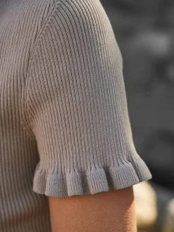 Esla Frill Knit Tee 164432*Neo Noir Best