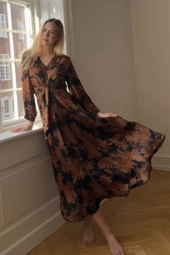 Faye Dress 2330*Karmamia Best