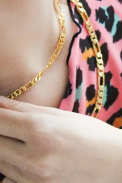 Mellow Moon Figaro kæde< Halskæder