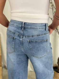 Freja G2352*A-bee Hot