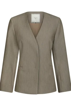 Neo Noir Frillis Fitted Blazer 165996< Blazere