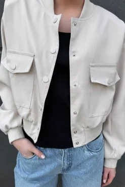 Garwin-Ja1*Sisters Point Hot