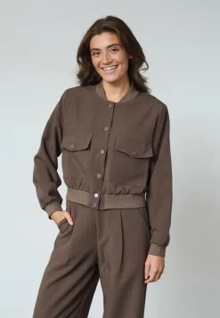 Sisters Point Garwin-Ja20 19056< Blazere