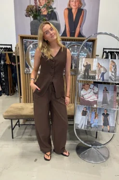 Gema-Pa1 19342*Sisters Point Sale