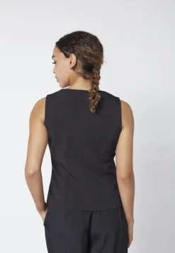 Gema-Ve1 19375*Sisters Point Online