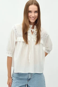 MbyM Gerlina Short-M 58790347< Bluser & Skjorter