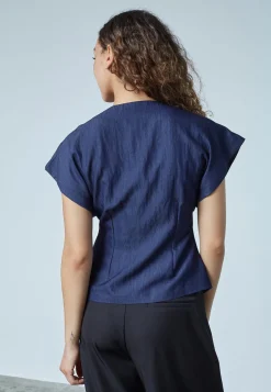 Gevela-Ve1 18995*Sisters Point Hot