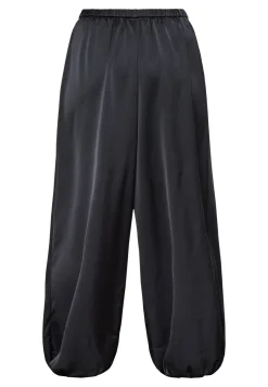 Gewo-Pa1 19617*Sisters Point Hot