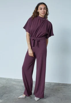 Girl-Ju 11840*Sisters Point Outlet