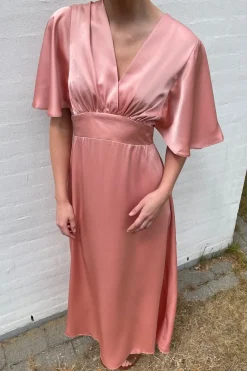 Gisela-Dr 17633*Sisters Point Outlet