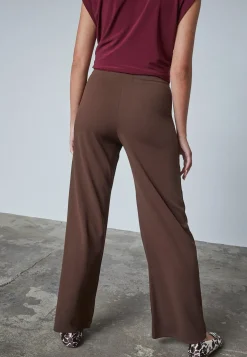 Glut-Pa.A 10087*Sisters Point New