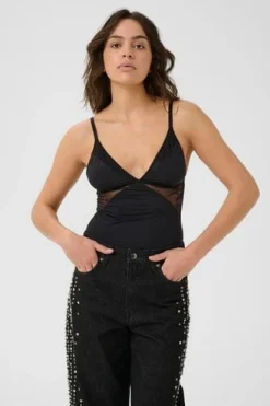 Gestuz Gzcami Lace Top 10910764< T-Shirts & Toppe