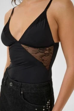 Gestuz Gzcami Lace Top 10910764< T-Shirts & Toppe