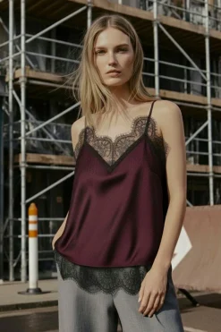 Hypedrop Hdmadeline Satin Strap Top 32000050< Sæt 🛍️|T-Shirts & Toppe