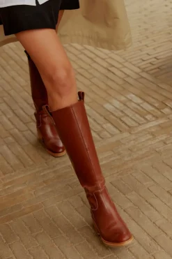 High-leg boot with block heel*Angulus New