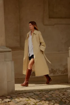 High-leg boot with block heel*Angulus New