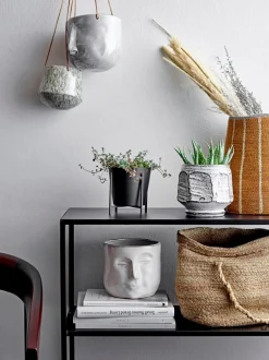 Bloomingville Ignacia Urtepotteskjuler Stentøj< Dekoration Til Hjemmet