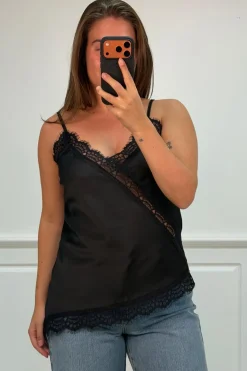 A-bee Ivanka Top< T-Shirts & Toppe