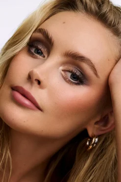 IYKYK Eyeshadow Stick*Wonderskin New