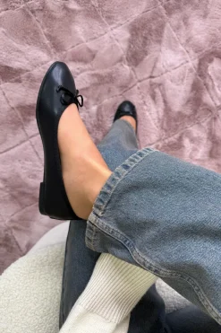 Bloom Jasmine N< Bloom|Ballerinaer