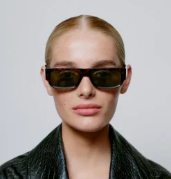 Jean*A. Kjærbede Clearance