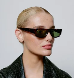 Jean*A. Kjærbede Clearance