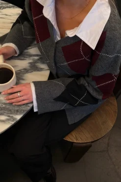 BYIC Karmaic Fitted Cardigan H081< Cardigans