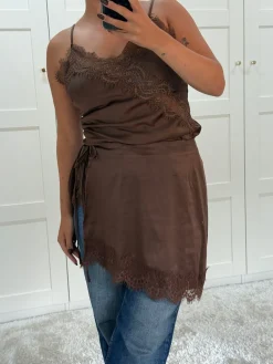 Dear Molly Lace Wrap Skirt< Nederdele